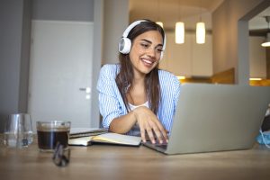 Ich-Projekt light, die flexible Selbstlernvariante des Ich-Projekts bei Panikattacken, Angst, Stress und Burnout. Viele Videomodule und Support-Gruppe